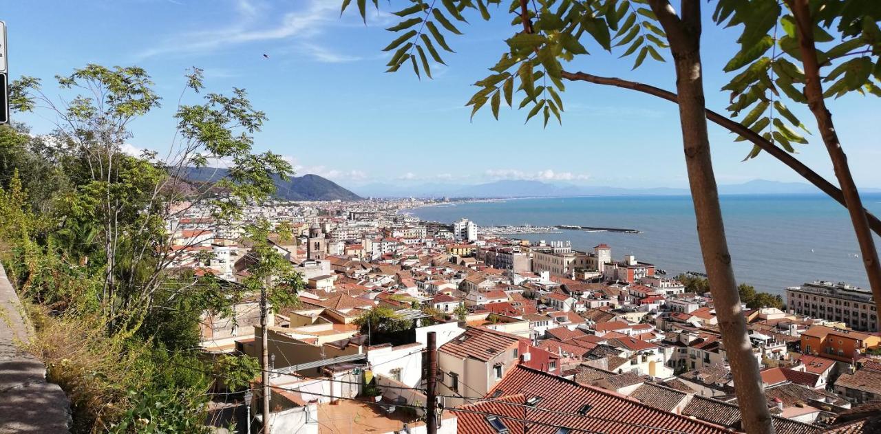 Viatorretta4 Acomodação com café da manhã Salerno Exterior foto